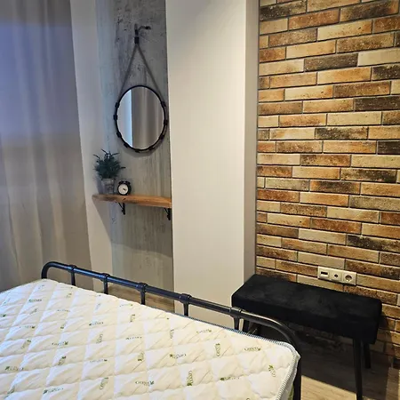 Sea View 1br Across The Апартамент *