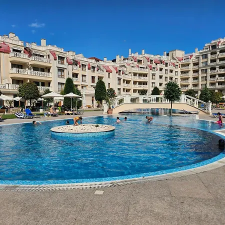 Sea View 1br Across The Апартамент *