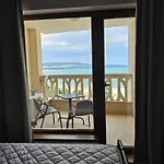Apartament Comfy Flat Sea View & Wi-fi *