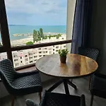 Comfy Flat Sea View & Wi-fi