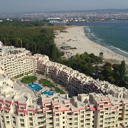 Daire Sea View 1br Across The