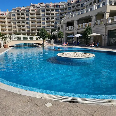 Daire Sea View 1br Across The Varna
