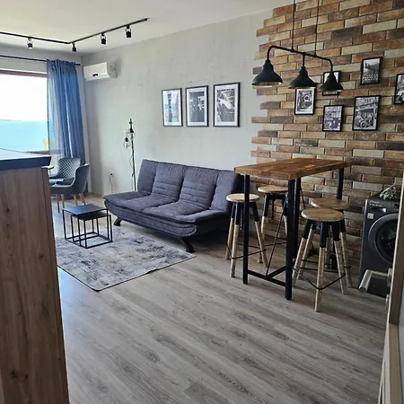 Daire Sea View 1br Across The *