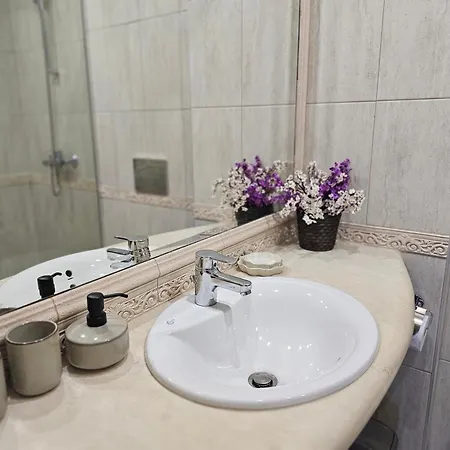 Comfy Flat Sea View & Wi-fi * Varna