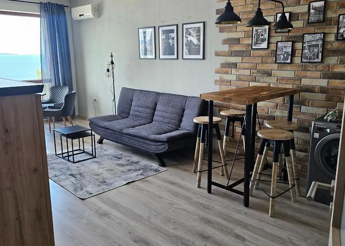 Διαμέρισμα Comfy Flat Sea View & Wi-fi *